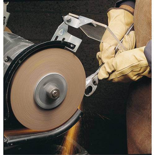 Scotch-Brite Cut & Polish Wheels, 6" Dia. x 1" W, 1" Arbor, Aluminum Oxide PB Rental Co. Ltd.