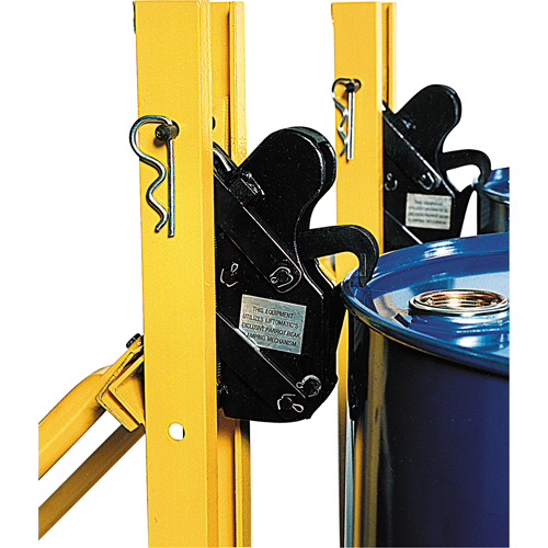 Drum Handler, For 30 US gal. (25 Imperial Gal.)/50 US Gal. (41.6 Imperial Gal.)/80 US Gal. (66.6 Imperial Gal.) PB Rental Co. Ltd.