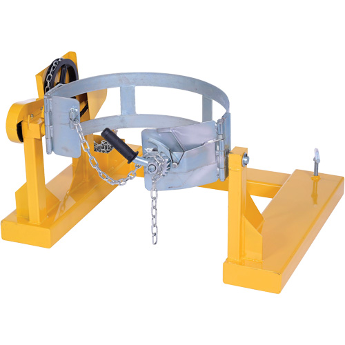 Porte-baril pour chariot &agrave; fourche, Pour 55 gal. US (45,8 gal imp&eacute;rial) PB Rental Co. Ltd.