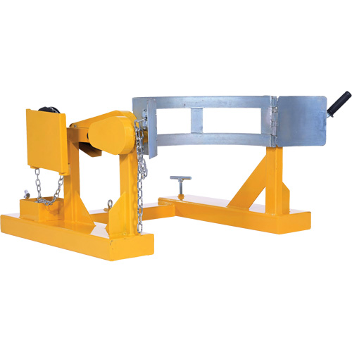 Porte-baril pour chariot &agrave; fourche, Pour 55 gal. US (45,8 gal imp&eacute;rial) PB Rental Co. Ltd.