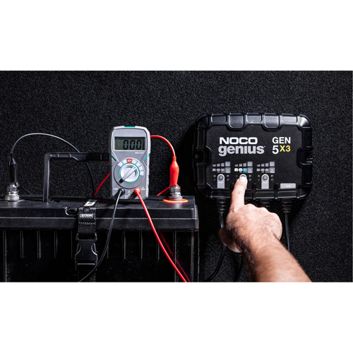 Genius&reg; Gen5X3 3-Bank, 15-Amp On-Board Battery Charger PB Rental Co. Ltd.