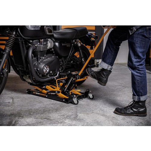 ATV and Motorcycle Jack, 0.75 Ton(s) Capacity, 4-2/3" Lowered, 14-1/2" Raised, Manual Hydraulic PB Rental Co. Ltd.
