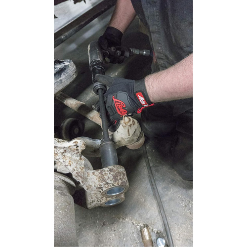 Outil pour douille d'ancrage &agrave; 2 pi&egrave;ces pour camion PB Rental Co. Ltd.