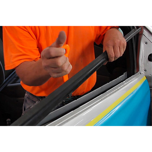 Petit outil de moulage &agrave; courroie PB Rental Co. Ltd.