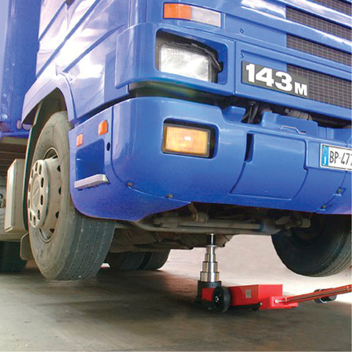4-Stage Jack, 17 Ton(s)/28 Ton(s)/55 Ton(s)/88 Ton(s), Air Hydraulic PB Rental Co. Ltd.