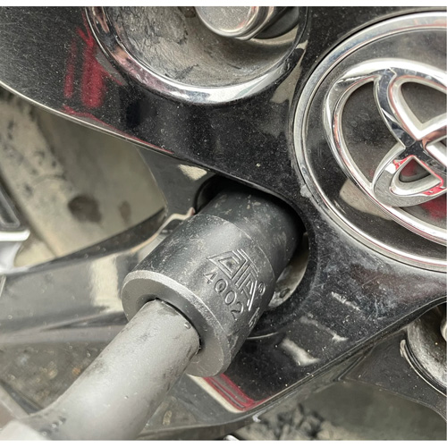 Emergency Lug Nut Remover PB Rental Co. Ltd.
