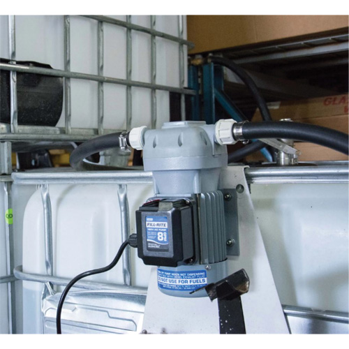 Pompe de transfert de fluide d'&eacute;chappement diesel (DEF) 115 V CA avec support pour cuve GRV et pistolet PB Rental Co. Ltd.