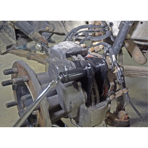 Compresseur d&eacute;trier de frein pour service moyen PB Rental Co. Ltd.