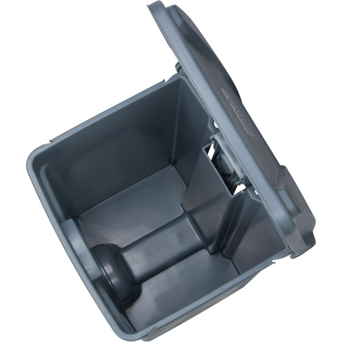 Poubelle &agrave; p&eacute;dale, Plastique, Capacit&eacute; 12 gal. US PB Rental Co. Ltd.