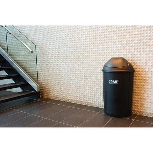 Poubelle demi-ronde, Poly&eacute;thyl&egrave;ne, 21 gal. US PB Rental Co. Ltd.