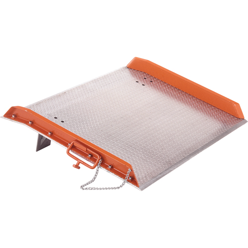Rampes de chargement en aluminium, 84" lo x 72" la, Cap. 10 000 lb PB Rental Co. Ltd.