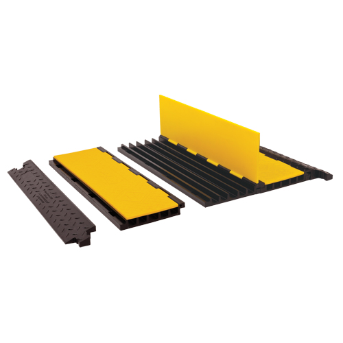 Ensemble de protection de c&acirc;bles Yellow Jacket, 5 canaux, 36" lo x 19,75" la x 2" h PB Rental Co. Ltd.