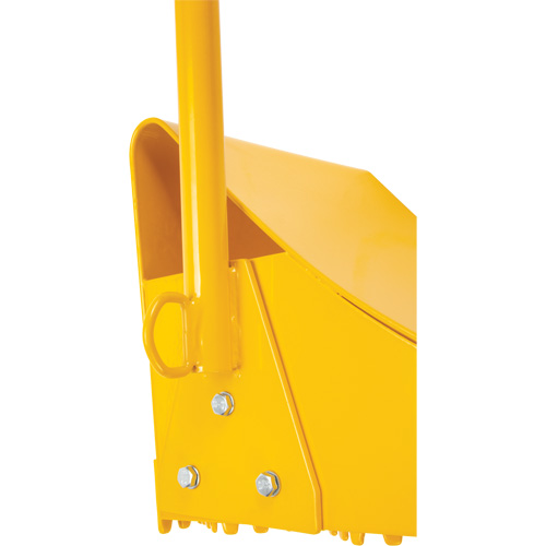 Ice Chock with Ergonomic Handle, Steel, Yellow, 8-1/16" W x 10-5/8" D x 8-13/16" H PB Rental Co. Ltd.