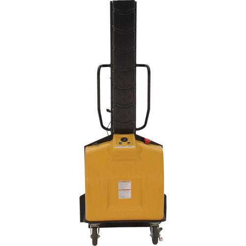 Gerbeur motoris&eacute; avec m&acirc;t &eacute;troit, Fonctionnement &eacute;lectrique, Capacit&eacute; 1000 lb, Lev&eacute;e max 63" PB Rental Co. Ltd.
