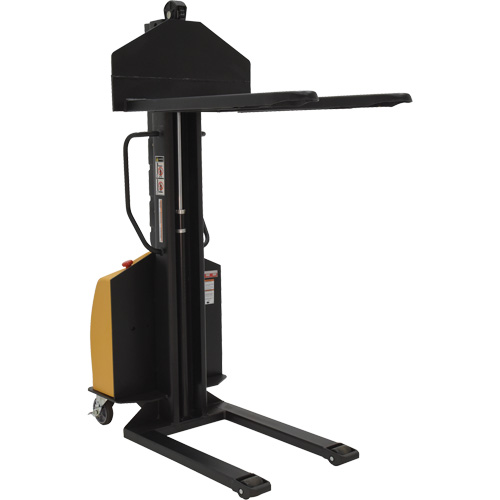 Gerbeur motoris&eacute; avec m&acirc;t &eacute;troit, Fonctionnement &eacute;lectrique, Capacit&eacute; 1000 lb, Lev&eacute;e max 63" PB Rental Co. Ltd.