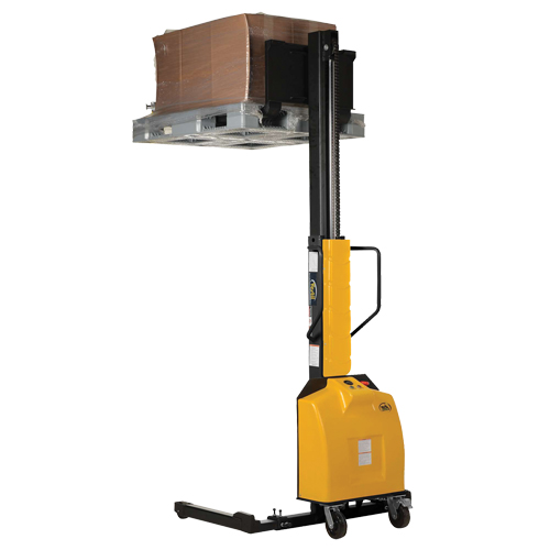 Gerbeur motoris&eacute; avec m&acirc;t &eacute;troit, Fonctionnement &eacute;lectrique, Capacit&eacute; 1500 lb, Lev&eacute;e max 98" PB Rental Co. Ltd.