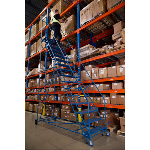 Escabeau roulant certifi&eacute; CSA avec marche verrouillable, 16 marches, Largeur de la marche 30", Hauteur de la plateforme 144", Acier PB Rental Co. Ltd.