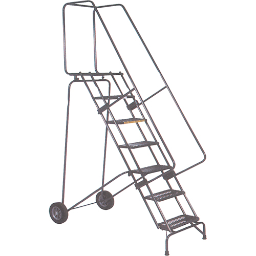 &eacute;chelles mobiles Fold-N-Store, 11 marches, Perfor&eacute;, Hauteur 110" PB Rental Co. Ltd.
