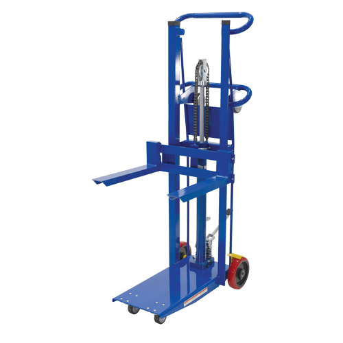 Empileur &agrave; plateforme, M&eacute;canisme Pompe au pied, Capacit&eacute; de 750 lb, Levage max de 52" PB Rental Co. Ltd.