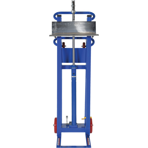 Gerbeur &agrave; plateforme hydraulique, M&eacute;canisme Pompe au pied, Capacit&eacute; de 750 lb, Levage max de 52" PB Rental Co. Ltd.