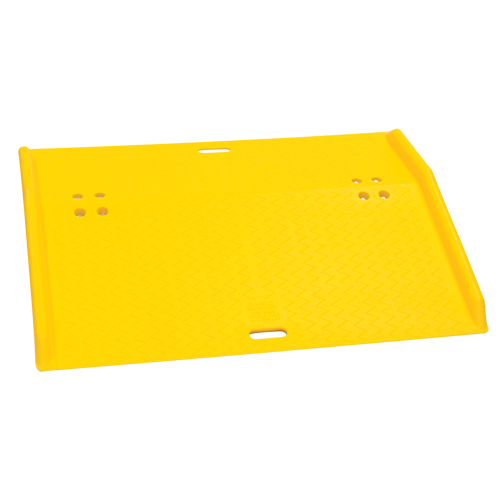 Rampe de quai de chargement portable en poly pour diable, Capacit&eacute; de charge 750 lb, 36" lo x 48" la x 5" h PB Rental Co. Ltd.