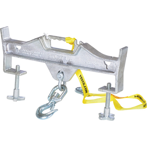 Crochet de levage &agrave; pivot double, Ouverture des fourches 7-1/4" x  2-1/2" PB Rental Co. Ltd.