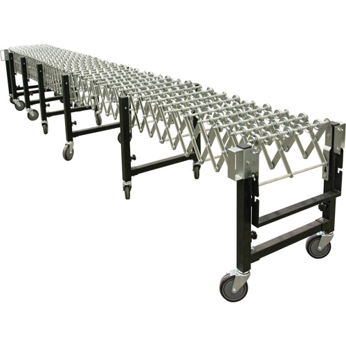 Convoyeur extensible, 18" la x 12' lo, Capacit&eacute; de 200 lb par pi lin. PB Rental Co. Ltd.