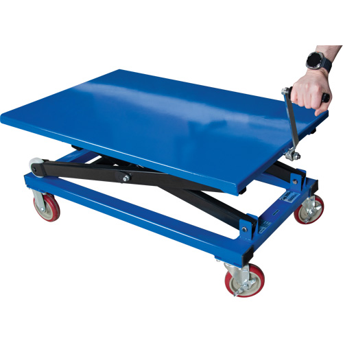 Table &eacute;l&eacute;vatrice manuelle &agrave; ciseaux, 37-3/8" lo x 23-5/8" la, Acier, Capacit&eacute; 660 lb PB Rental Co. Ltd.