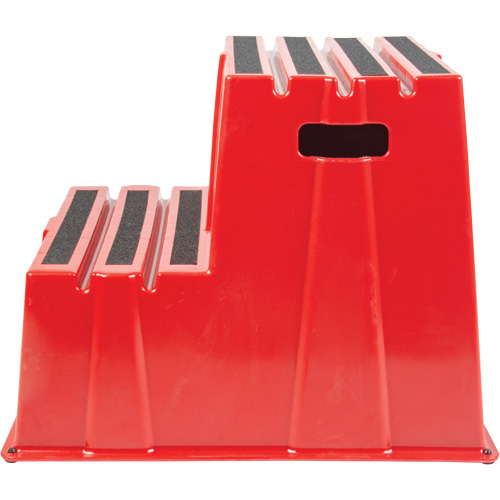 Escabeau industriel, 2 marches, 26" x 22-7/16" x Hauteur 19-11/16" PB Rental Co. Ltd.
