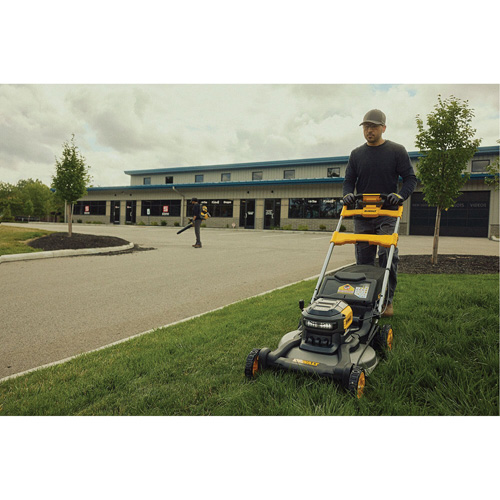 60V MAX* Brushless Cordless RWD Mower Kit, Self-Propelled Walk-Behind, Battery Powered, 21" Cutting Width PB Rental Co. Ltd.