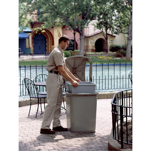 Untouchable&reg; Containers, Polyethylene, 35 US gal. PB Rental Co. Ltd.