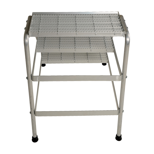 Escabeau en aluminium, 3 marches, 34-9/16" x 22-13/16" x Hauteur 30" PB Rental Co. Ltd.