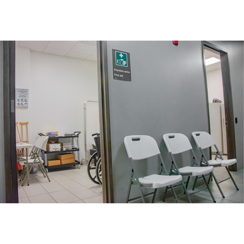 Chaises pliantes, Poly&eacute;thyl&egrave;ne, Blanc, Capacit&eacute; 350 lb PB Rental Co. Ltd.