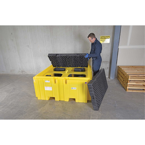 GRV Spill Pallet Plus avec drain, Capacit&eacute; de d&eacute;versement 365 gal. US, 62" x 62" x 28" PB Rental Co. Ltd.