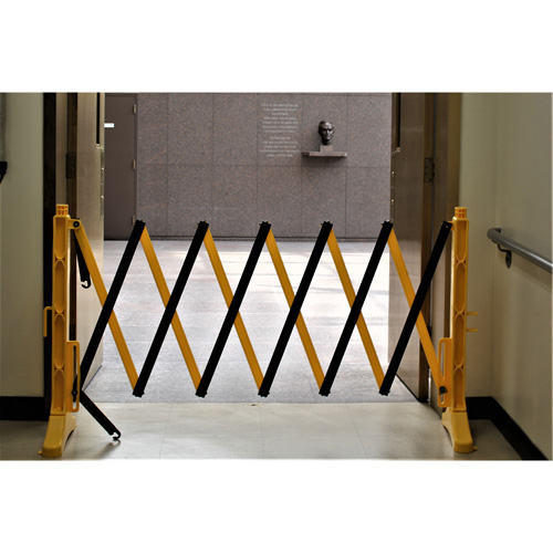 Xpandit Barricade, 36" H x 11.5' L, Black/Yellow PB Rental Co. Ltd.