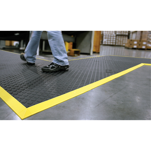 Rejuvenator Connect No. 502 Matting, Polyurethane, 3' W x 3' L, 5/8" Thick, Black PB Rental Co. Ltd.