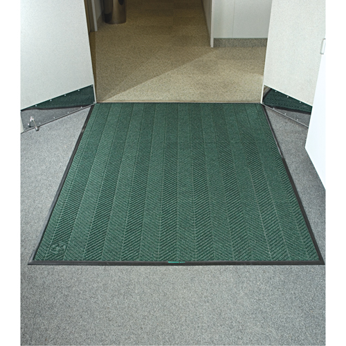 Waterhog&reg; Eco Elite Matting, Wiper/Scraper, 3' x 5' x 3/8", Southern Pine PB Rental Co. Ltd.