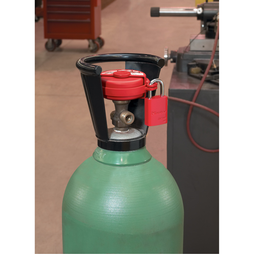 Dispositifs de verrouillage pour soupape comprim&eacute;, Type Bouteille de gaz PB Rental Co. Ltd.