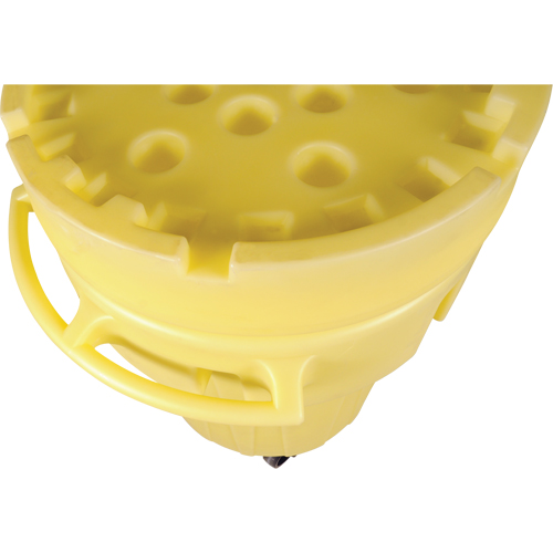Baril sur roues Ultra-Overpacks, 95 gal., Mobile PB Rental Co. Ltd.