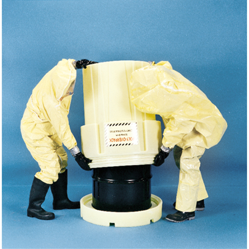 Barils de r&eacute;cup&eacute;ration Poly-Overpack 65, 65 gal. US, Stationnaire PB Rental Co. Ltd.