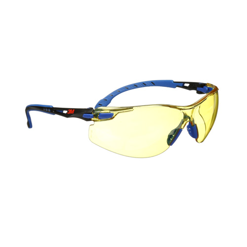 Lunettes de s&eacute;curit&eacute; Solus avec lentilles Scotchgard, Lentille Ambr&eacute;e, Antibu&eacute;e, R&eacute;pond ou surpasse la norme CSA Z94.3 PB Rental Co. Ltd.