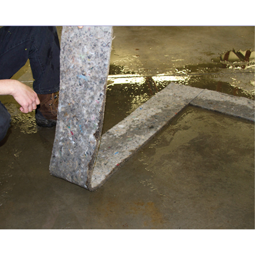Spilltration Husky Strips, Oil Only, 64" x 8", 4 gal. Absorbancy PB Rental Co. Ltd.
