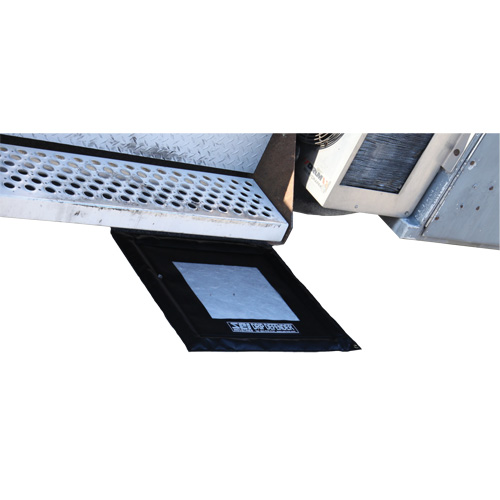 Drip Defender Spill Collection Pad, Oil Only, 15" x 13", 0.2 gal. Absorbancy PB Rental Co. Ltd.