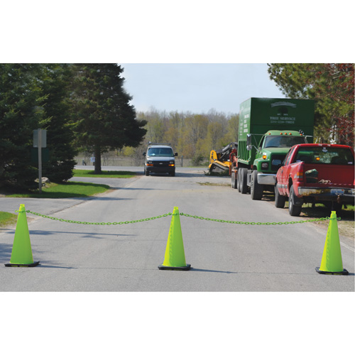 Ensemble de c&ocirc;nes de signalisation et chaînes, 36", Orange, Bande(s) r&eacute;fl&eacute;chissante(s) 4" & 6" PB Rental Co. Ltd.