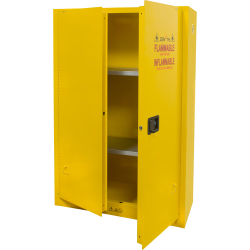 Armoire pour produits inflammables, 45 gal., 2 Porte(s), 43" La x 65" h x 18" p PB Rental Co. Ltd.
