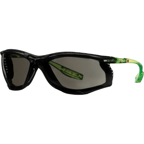 Lunettes de s&eacute;curit&eacute; de s&eacute;rie Solus CCS, Lentille Gris, Antibu&eacute;e/Anti-&eacute;gratignures, R&eacute;pond ou surpasse la norme CSA Z94.3 PB Rental Co. Ltd.