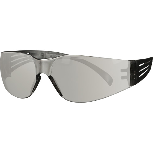 Lunettes de protection de s&eacute;rie 100 SecureFit, Lentille Gris/Int&eacute;rieur/ext&eacute;rieur, Antibu&eacute;e/Anti-&eacute;gratignures, ANSI Z87+/R&eacute;pond ou surpasse la norme CSA Z94.3 PB Rental Co. Ltd.