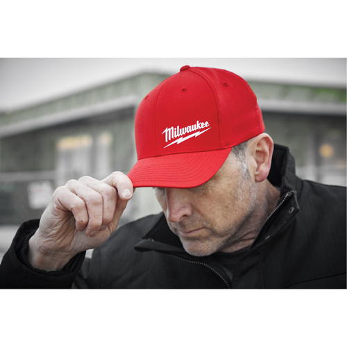 Casquette ajust&eacute;e Flexfit, Rouge, Poly-coton PB Rental Co. Ltd.