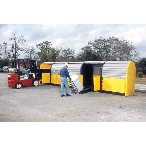 P20 Plus Ultra-Hard Top Spill Pallets avec drain, 312" lo x 79" la x 62" h, Capacit&eacute; de charge 9000 lb PB Rental Co. Ltd.
