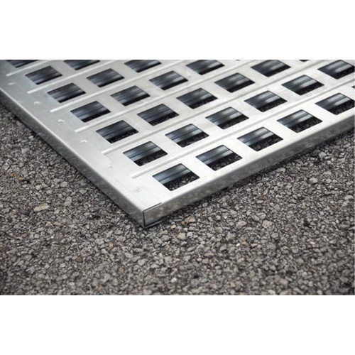 Ultra-Spill Pallet en acier, 2 barils, Capacit&eacute; de d&eacute;versement 68 gal. US, 47,2" x 31,4" x 17,4" PB Rental Co. Ltd.
